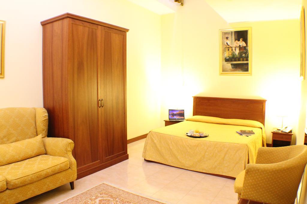 Certosa Hotel Milan Bagian luar foto